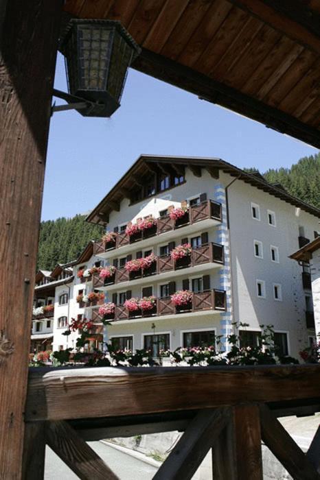 Hotel Compagnoni Santa Caterina Valfurva Bagian luar foto